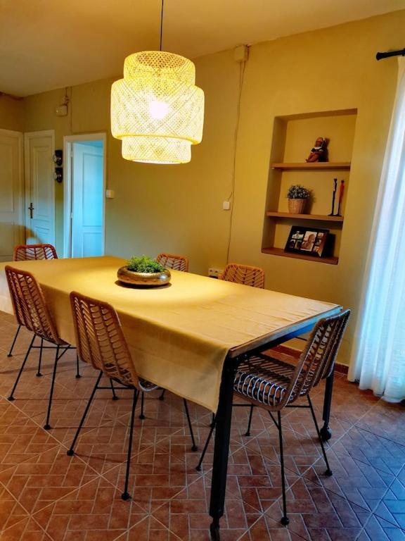 Сasa de vacaciones El Campito, Piscina, Bbq, Ping-pong, Billar, 10 Min Andando De La Playa
